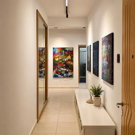 Gallery Modern